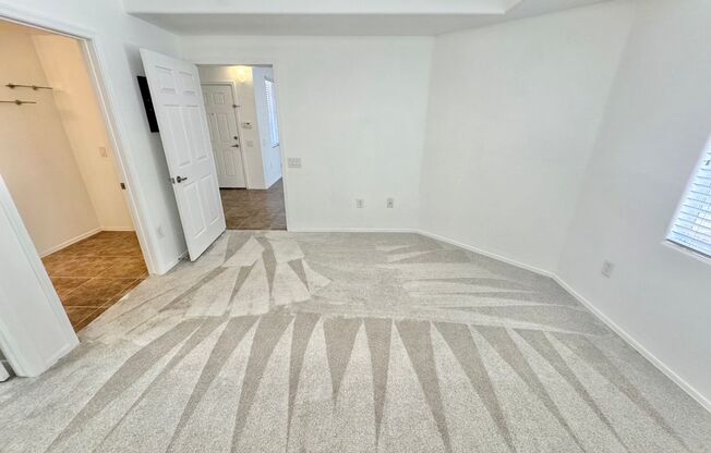 1 bed, 1 bath, $1,400, Unit # 1055