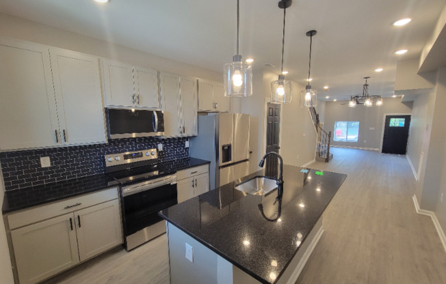 1409 N PATTERSON PARK AVE