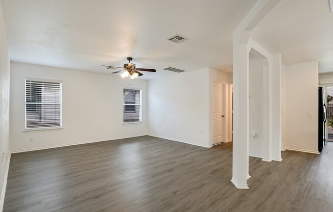 1628 POPPY SEED LN
