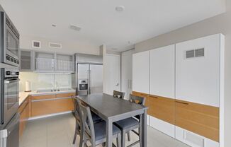 1 bed, 1 bath, 735 sqft, $2,750, Unit 2201