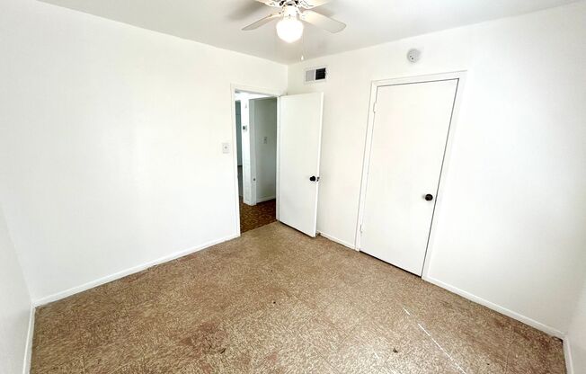 2 beds, 1 bath, 620 sqft, $850, Unit Unit 2