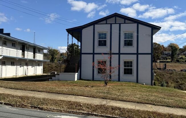 1437-1459 W. Fourth St. - 12 Unit