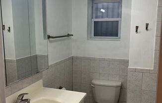 2 beds, 1 bath, $1,875, Unit 1st Floor - 700