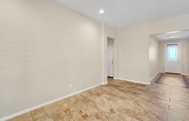 55+ Amenity rich Pebble Creek community!