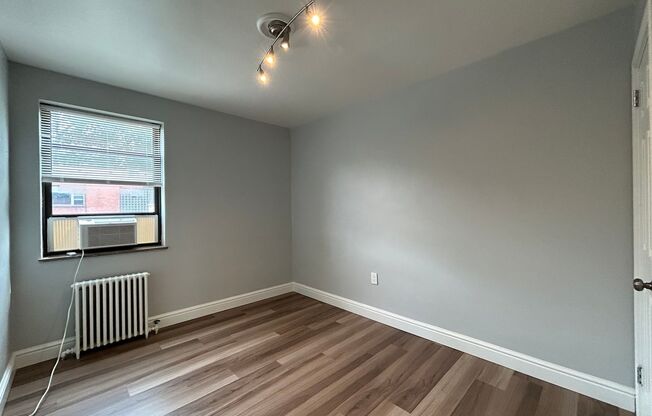 3 beds, 1 bath, 1,000 sqft, $2,390, Unit 6224 Fifth Ave. #310H