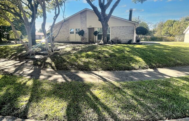 Lovely Home in Meadow Creek Estates