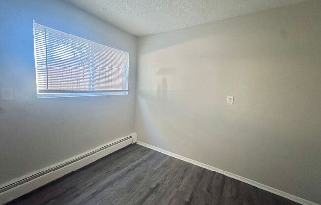 1 bed, 1 bath, 472 sqft, $1,045, Unit Unit 106