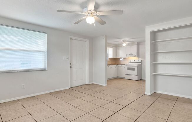 2 beds, 1 bath, $1,600