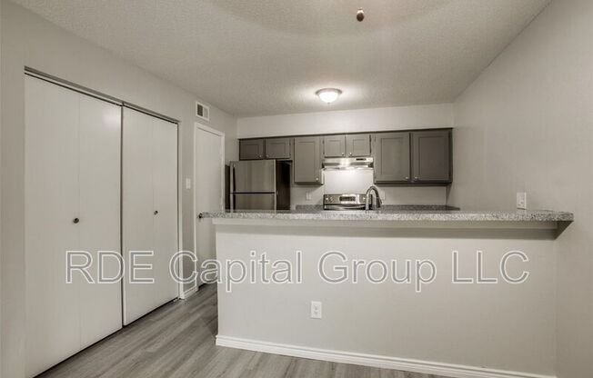 1939 CRANFORD DR