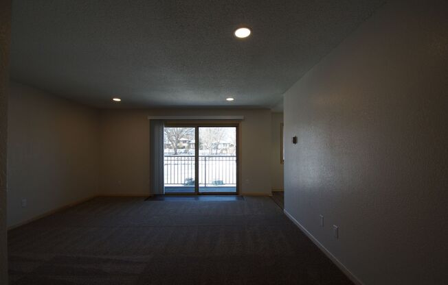 2 beds, 2 baths, 1,050 sqft, $1,798, Unit 306