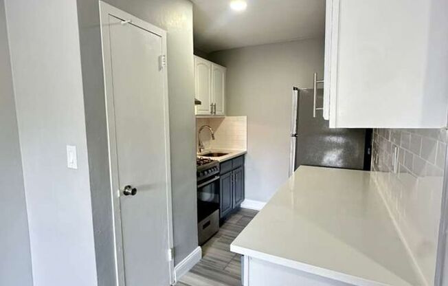 1 bed, 1 bath, 750 sqft, $1,825, Unit Apt 2J