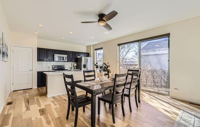 4 Bedroom single family home in Central Park with Solar Panels.