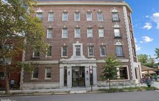 Columbia Heights Bright & Sunny One Bedroom W/Washer/Dryer In Unit, Roof Top, Pets Welcomed!