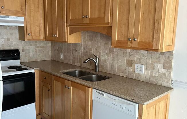 246 White Bridge Rd, Nashville TN 37209 #C1
