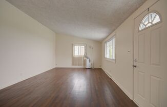 3 beds, 1 bath, $1,400