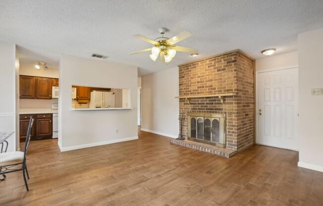 Stylish 2-Bedroom Condo in Arlington's Entertainment District