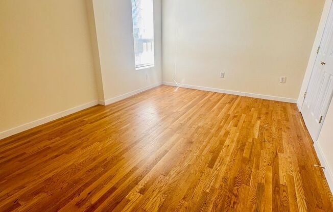 1 bed, 1 bath, $1,095, Unit Apt. A