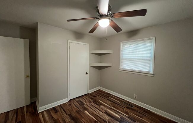 3 beds, 1 bath, $1,725