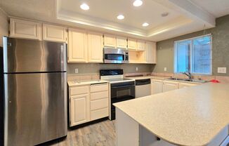 2 Bedroom Home in Everett  Pet Friendly!