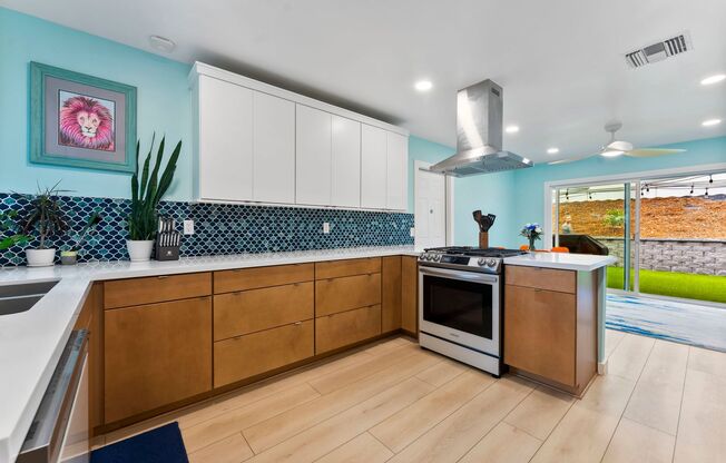 SPACIOUS 4 BEDROOM/2 BATHROOM HOME FOR RENT IN CHULA VISTA! $4,395/mo