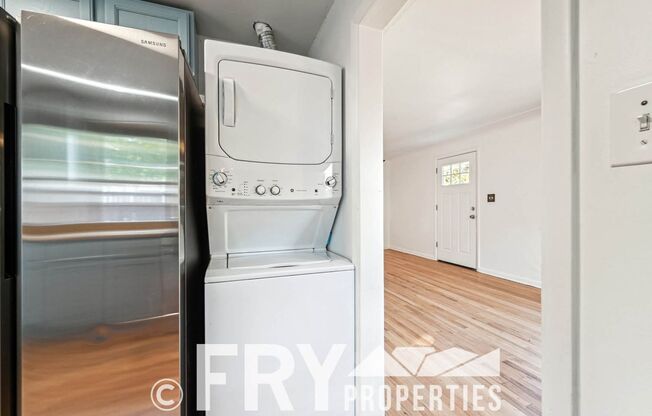 3 beds, 1 bath, $2,350