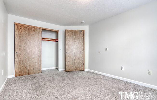 2 beds, 1 bath, 960 sqft, $1,475, Unit 220