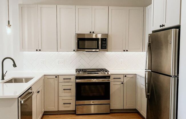 1 bed, 1 bath, 918 sqft, $2,495, Unit 206