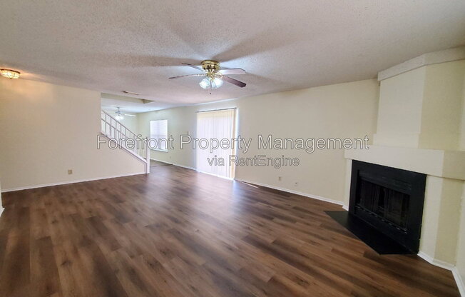 8219 SUNSHINE TRL DR