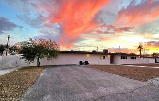 1733 OPHIR DR