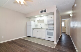 1 bed, 1 bath, 550 sqft, $1,550, Unit 6