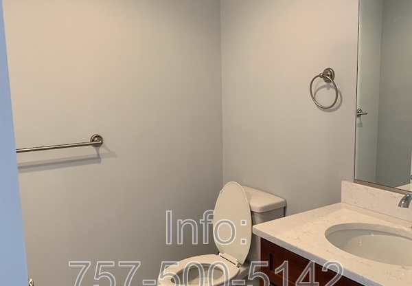 2415 Ballentine Blvd.
