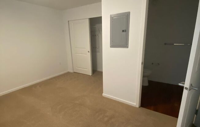 1 bed, 1 bath, 520 sqft, $1,795, Unit 5501-A