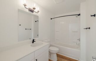 2 beds, 2 baths, 715 sqft, $2,595, Unit 405