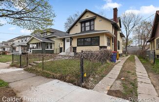 1948 Collins Ave SE
