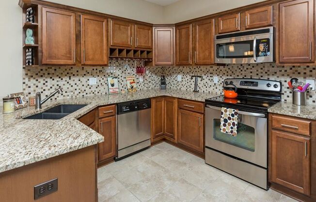 2 beds, 2.5 baths, 1,200 sqft, $1,545, Unit 05-103