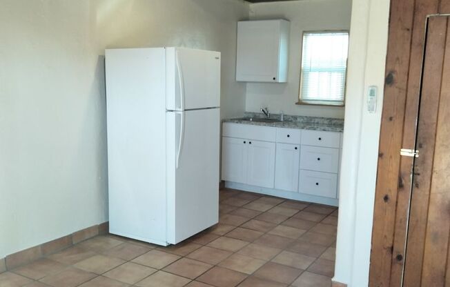 Welcome to Adobe Manor in Albuquerque, NM!