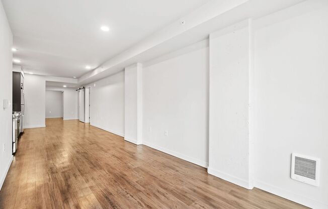 2 beds, 1 bath, 660 sqft, $2,850, Unit 311