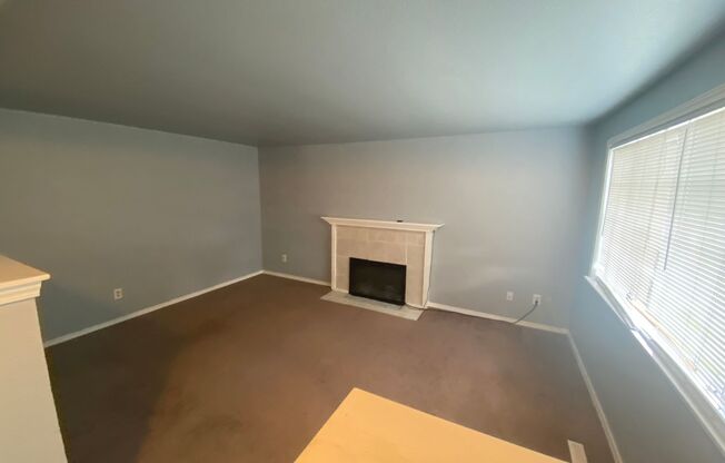 3 beds, 1 bath, $2,275