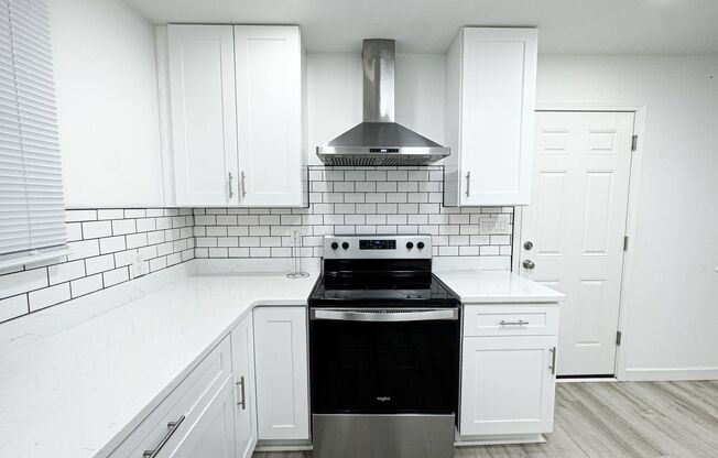 Renovated 3 Bedroom Home in Springfield, TN!