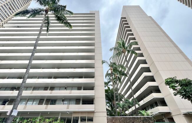 1 bed, 1 bath, $2,300