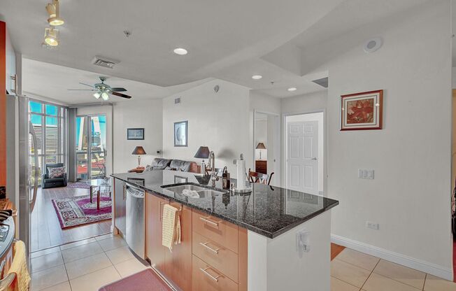 1 bed, 1 bath, $1,925, Unit # 811