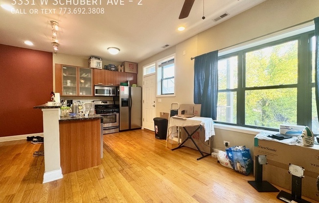 3331 W Schubert Ave