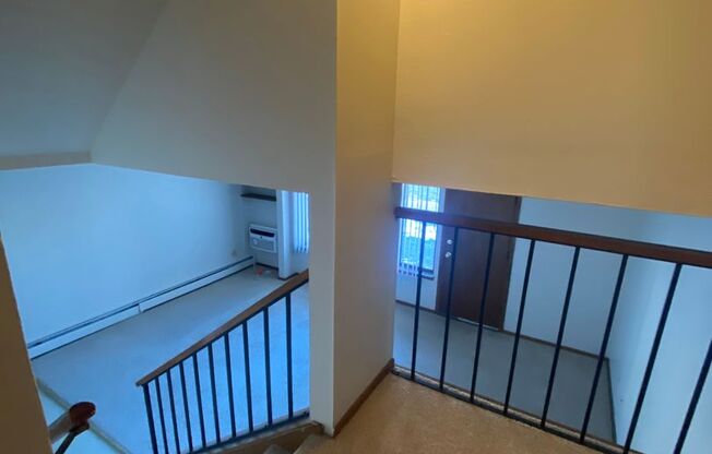 3 beds, 1.5 baths, 1,066 sqft, $1,499, Unit 5182 03