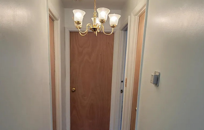 3 beds, 1.5 baths, $3,499, Unit B