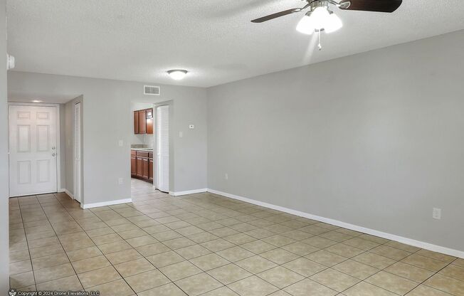 2 beds, 1 bath, 839 sqft, $1,499, Unit 2127