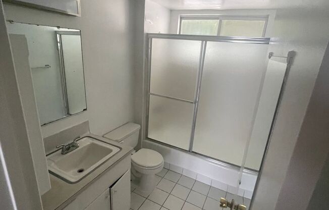 1 bed, 1 bath, $2,150, Unit 4