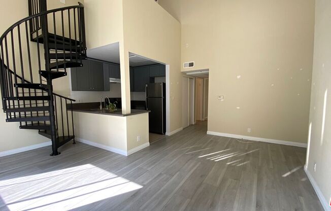 1 bed, 1 bath, $2,200, Unit 401