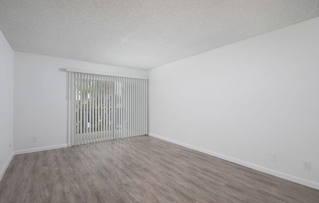 1 bed, 1 bath, 824 sqft, $2,695, Unit 205