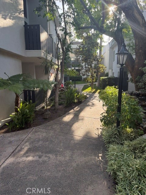 1 bed, 1 bath, 605 sqft, $1,975, Unit 206