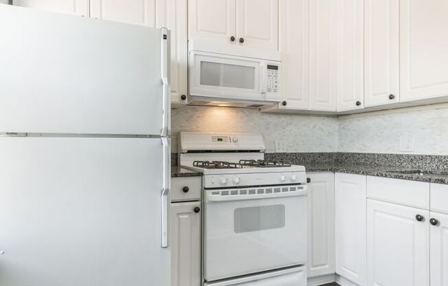 1 bed, 1 bath, 575 sqft, $2,200, Unit 1003